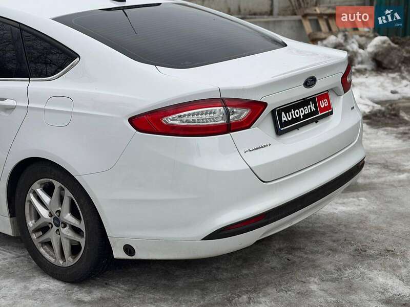 Седан Ford Fusion 2015 в Киеве