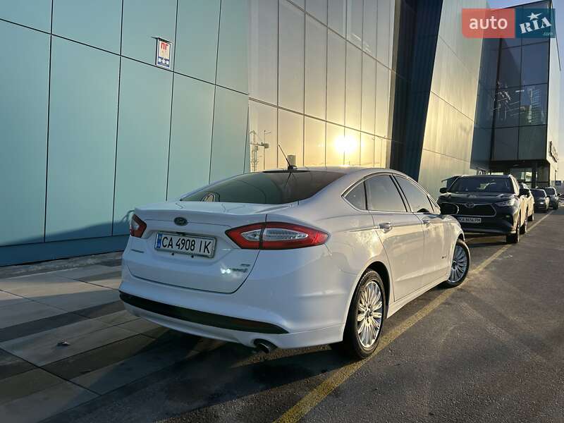 Седан Ford Fusion 2013 в Киеве