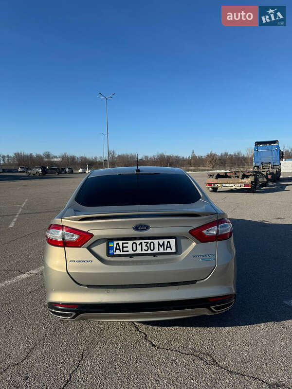 Седан Ford Fusion 2015 в Дніпрі