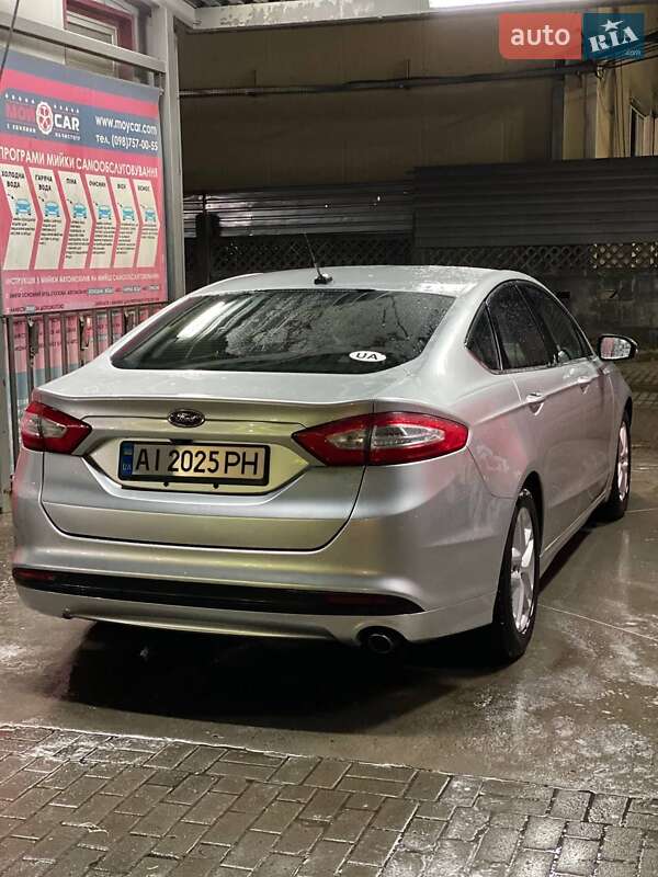 Седан Ford Fusion 2015 в Ободовке