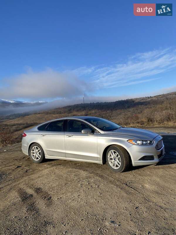 Седан Ford Fusion 2015 в Ободовке