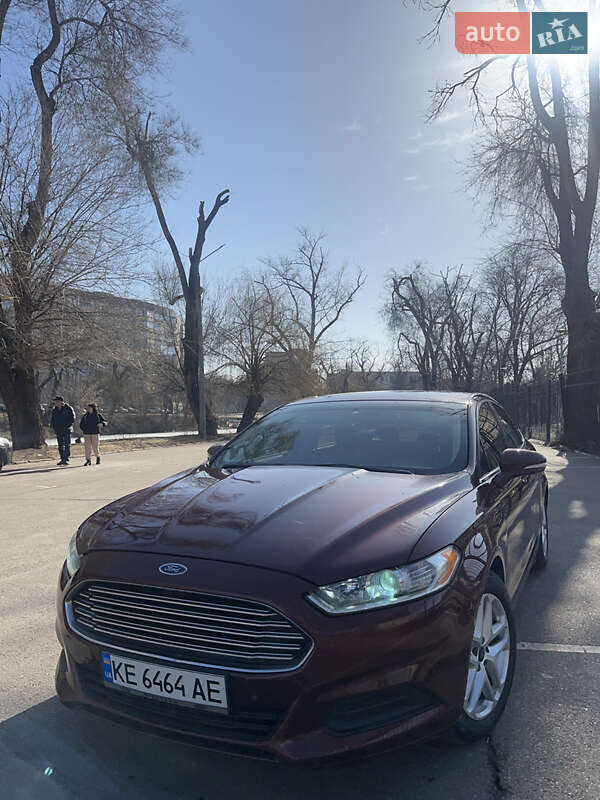 Седан Ford Fusion 2015 в Дніпрі
