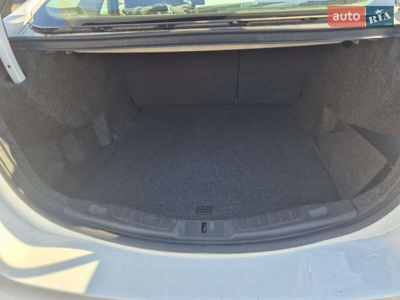 Седан Ford Fusion 2015 в Житомирі