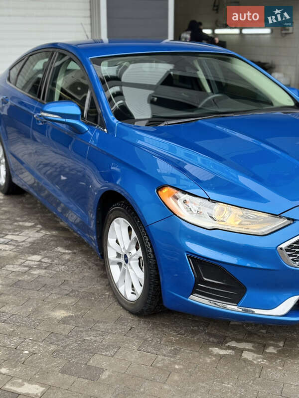 Седан Ford Fusion 2020 в Киеве