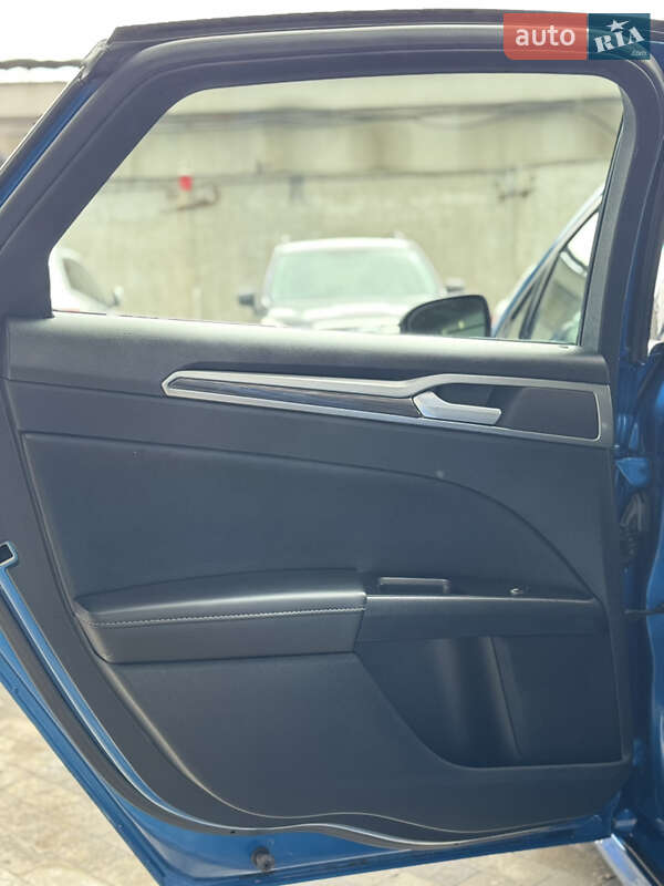 Седан Ford Fusion 2020 в Киеве