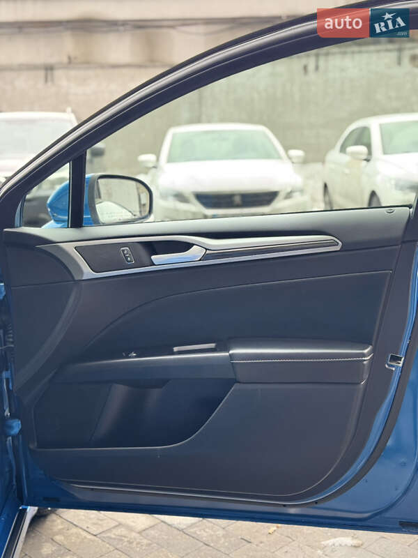 Седан Ford Fusion 2020 в Киеве