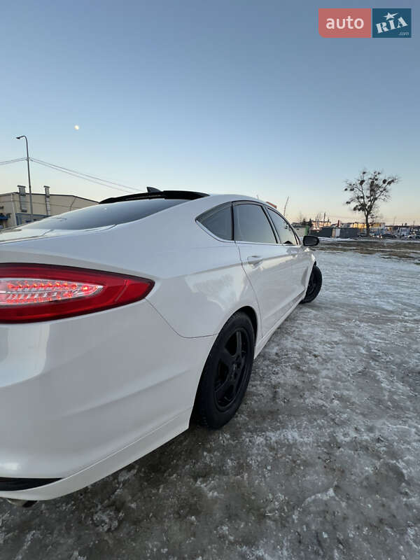 Седан Ford Fusion 2014 в Киеве фото 9 Седан Ford Fusion 2014 в Киеве