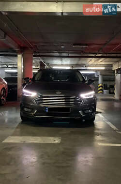 Седан Ford Fusion 2017 в Сумах