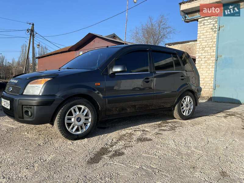 Хэтчбек Ford Fusion 2008 в Кропивницком