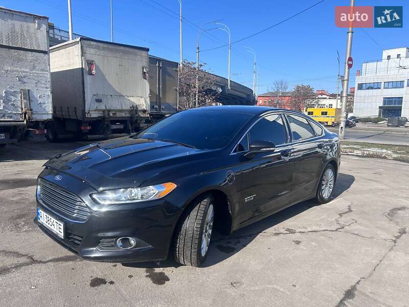 Седан Ford Fusion 2014 в Киеве