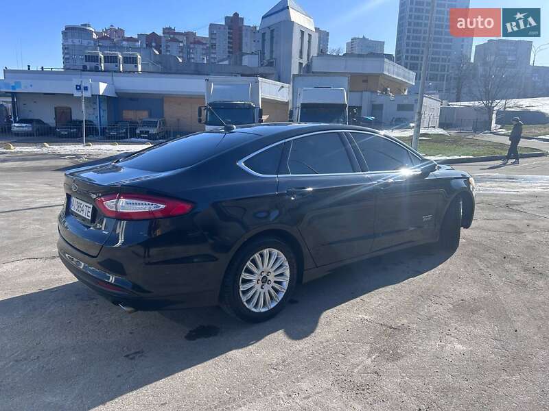 Седан Ford Fusion 2014 в Киеве