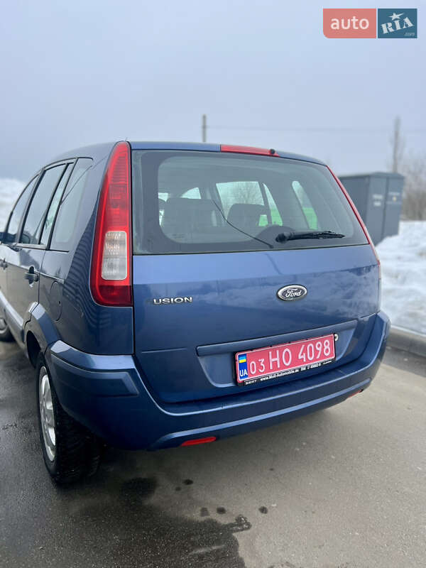 Хэтчбек Ford Fusion 2006 в Шостке
