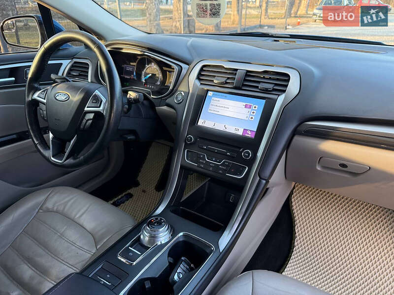 Седан Ford Fusion 2016 в Стрые