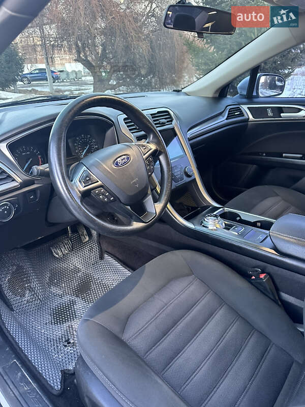 Седан Ford Fusion 2016 в Хмельницькому