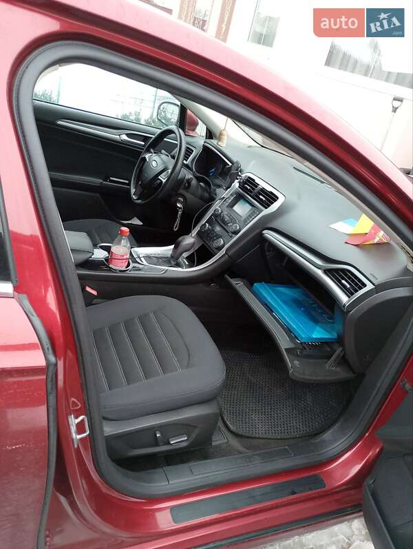 Седан Ford Fusion 2015 в Києві