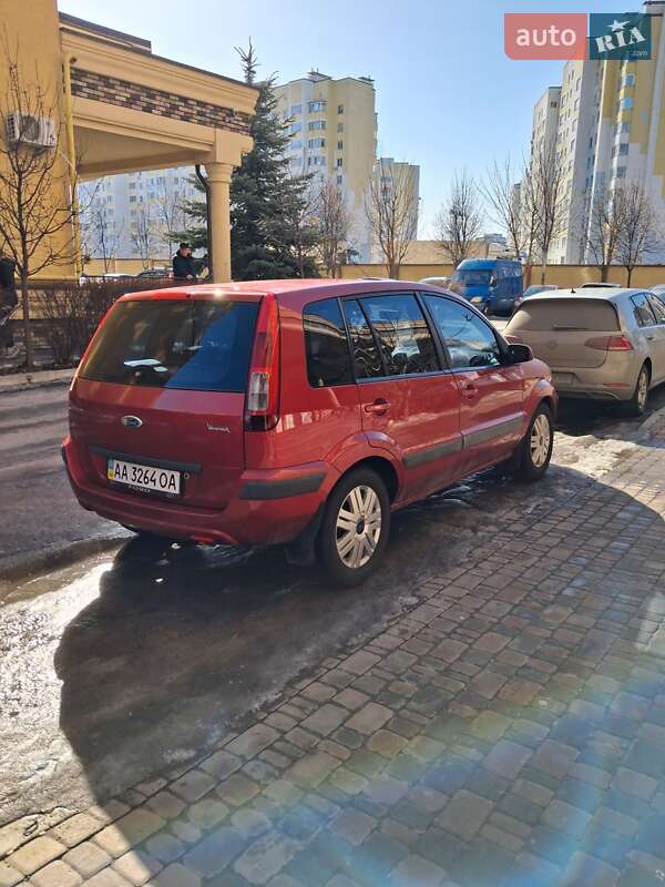 Хетчбек Ford Fusion 2006 в Києві