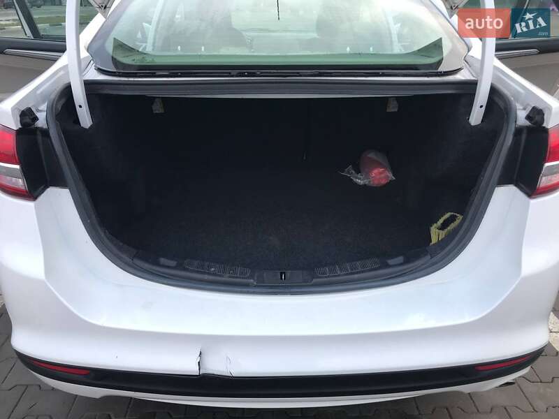 Седан Ford Fusion 2016 в Києві