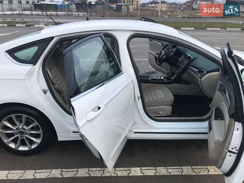 Седан Ford Fusion 2016 в Києві