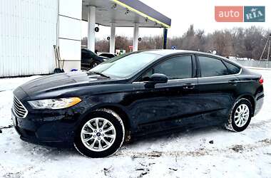 Седан Ford Fusion 2020 в Днепре