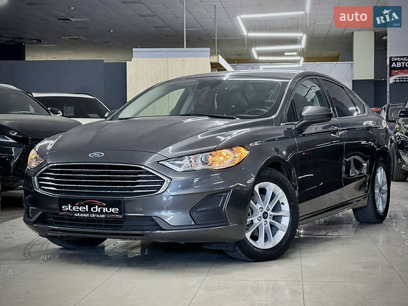 Ford Fusion 2020