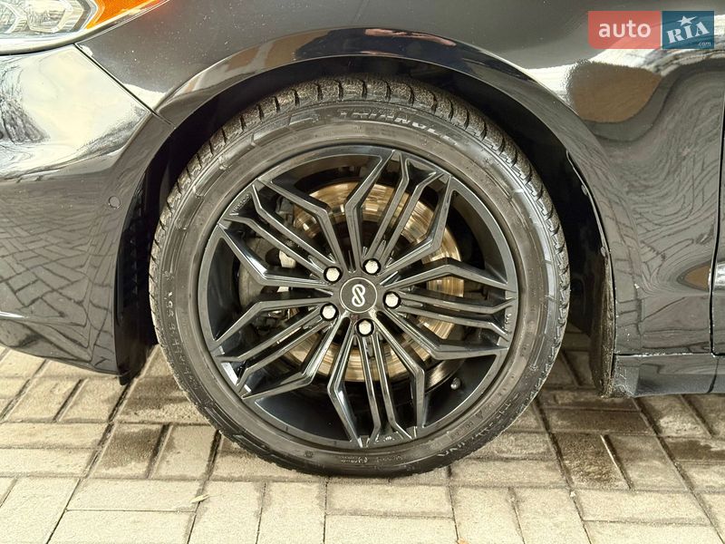 Седан Ford Fusion 2016 в Дніпрі