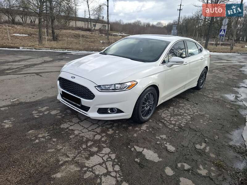 Седан Ford Fusion 2015 в Виннице