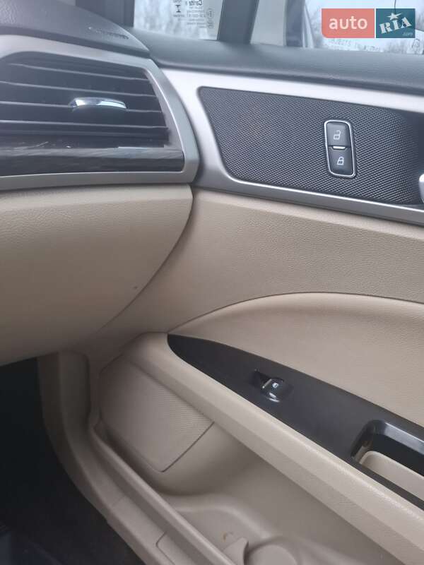 Седан Ford Fusion 2015 в Виннице