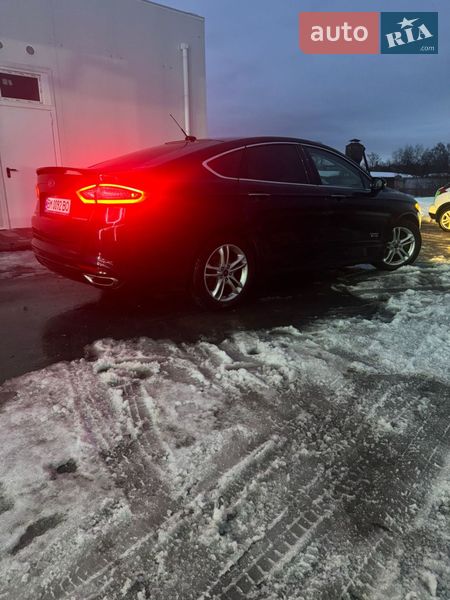 Седан Ford Fusion 2015 в Шостке