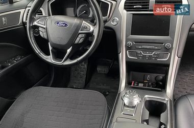 Седан Ford Fusion 2017 в Львове