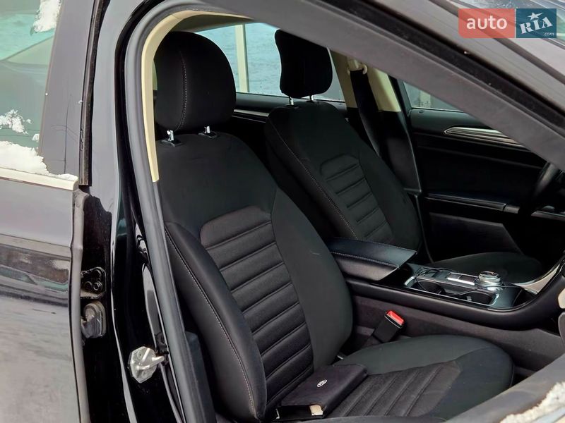 Седан Ford Fusion 2016 в Києві