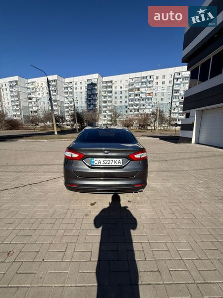 Седан Ford Fusion 2015 в Черкасах