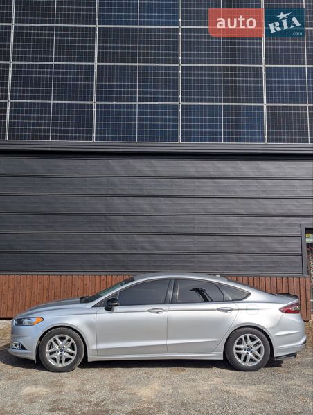 Седан Ford Fusion 2015 в Луцке