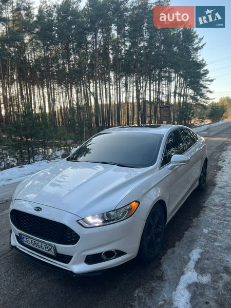 Седан Ford Fusion 2015 в Ровно