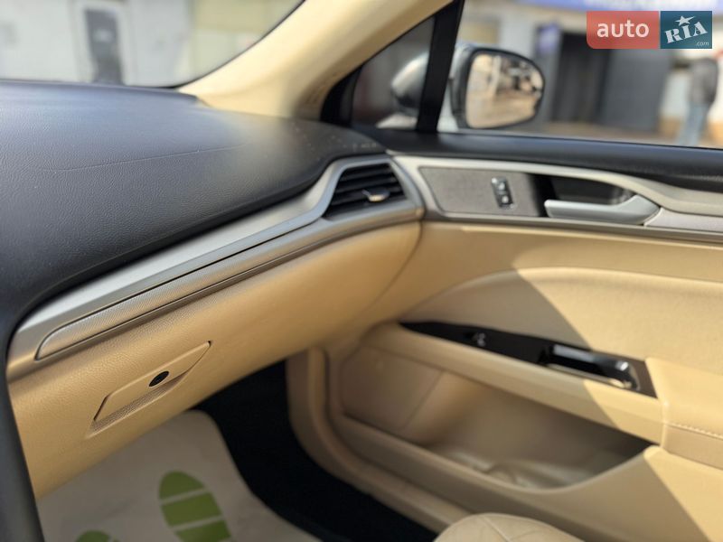 Седан Ford Fusion 2016 в Харкові