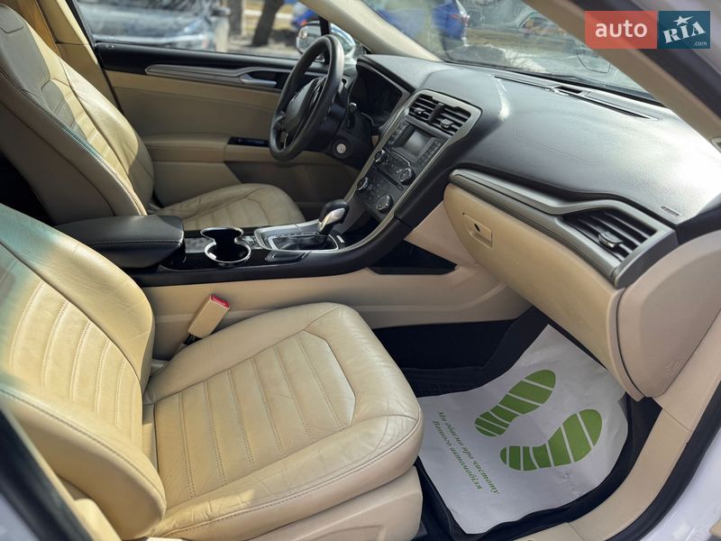 Седан Ford Fusion 2016 в Харкові
