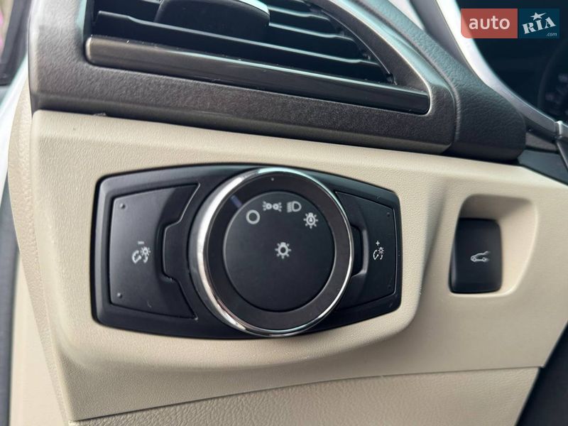 Седан Ford Fusion 2018 в Києві