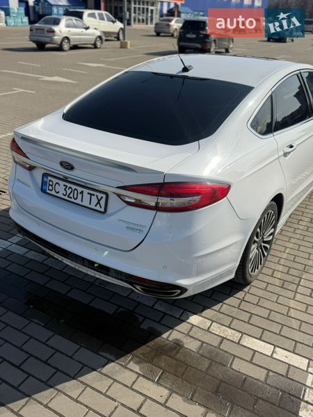 Седан Ford Fusion 2016 в Львові
