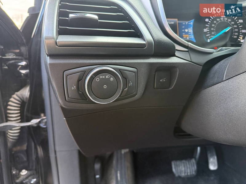 Седан Ford Fusion 2016 в Киеве