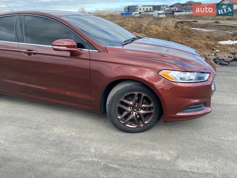 Седан Ford Fusion 2016 в Софіївській Борщагівці