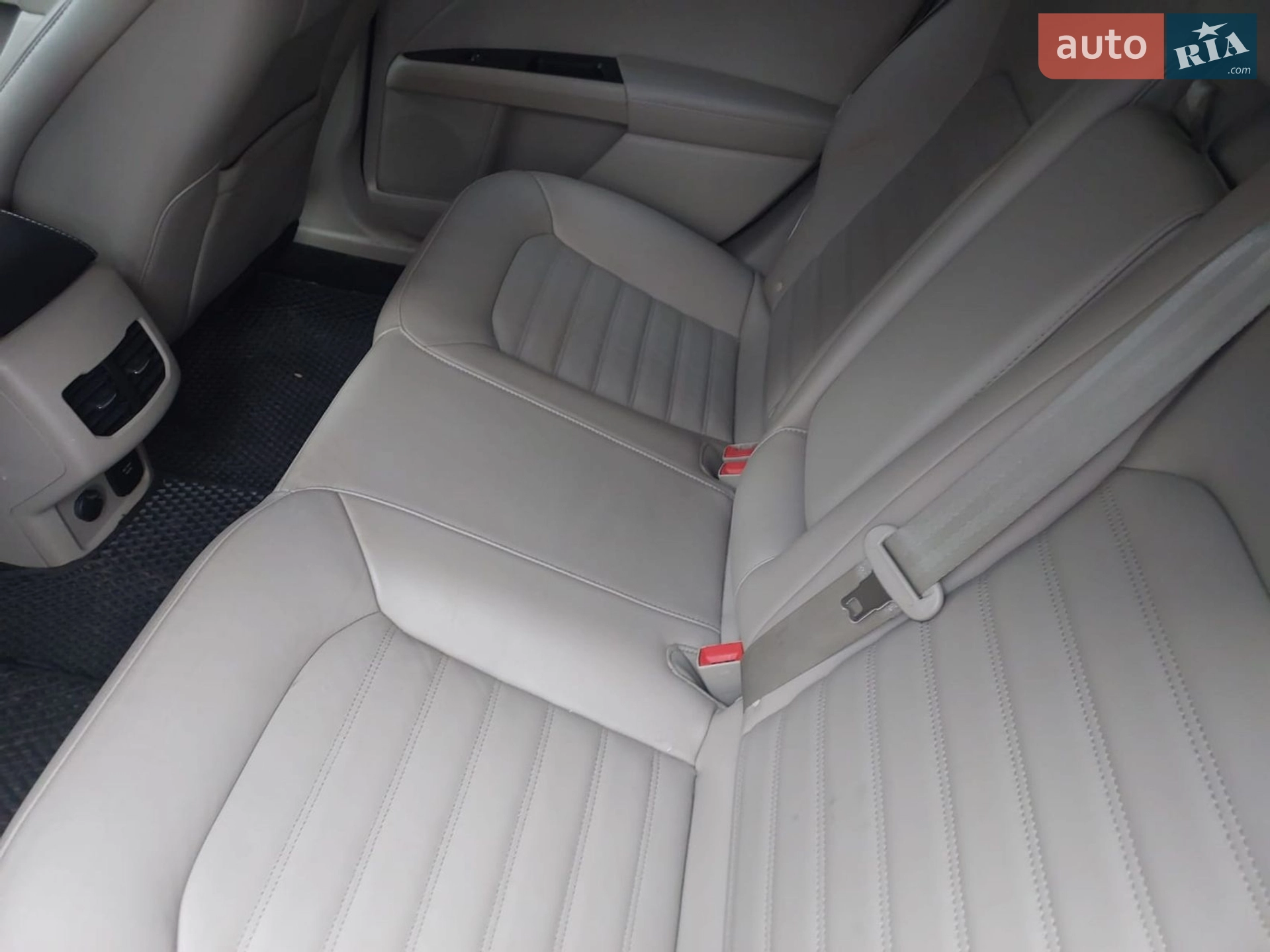 2016 Ford Fusion - мініатюра 9