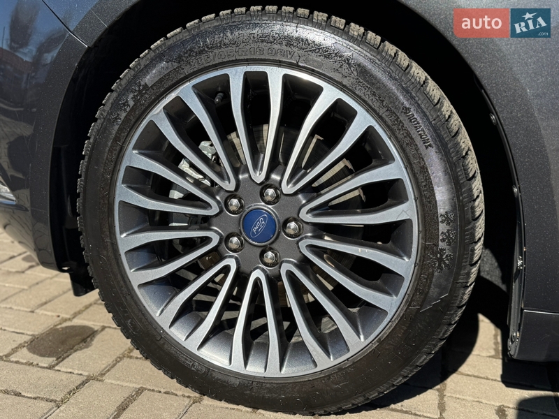 Седан Ford Fusion 2018 в Одессе