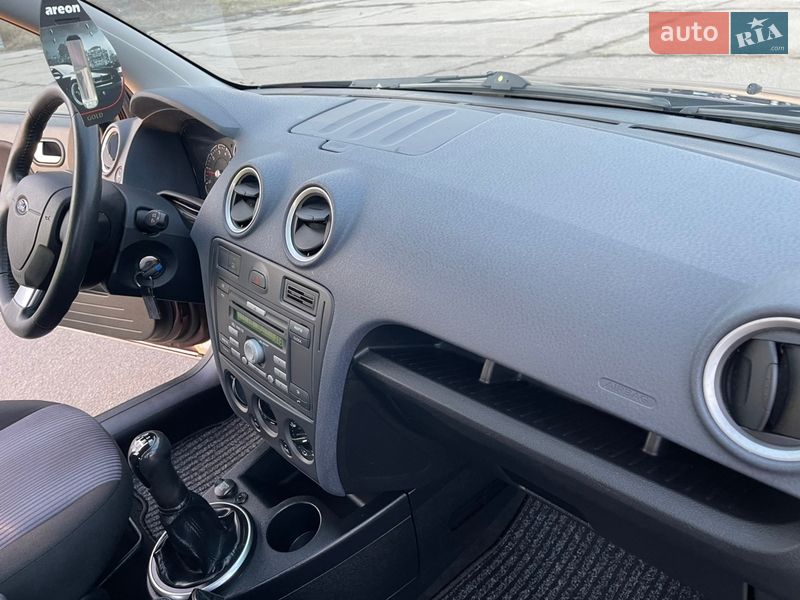 Хетчбек Ford Fusion 2012 в Вінниці