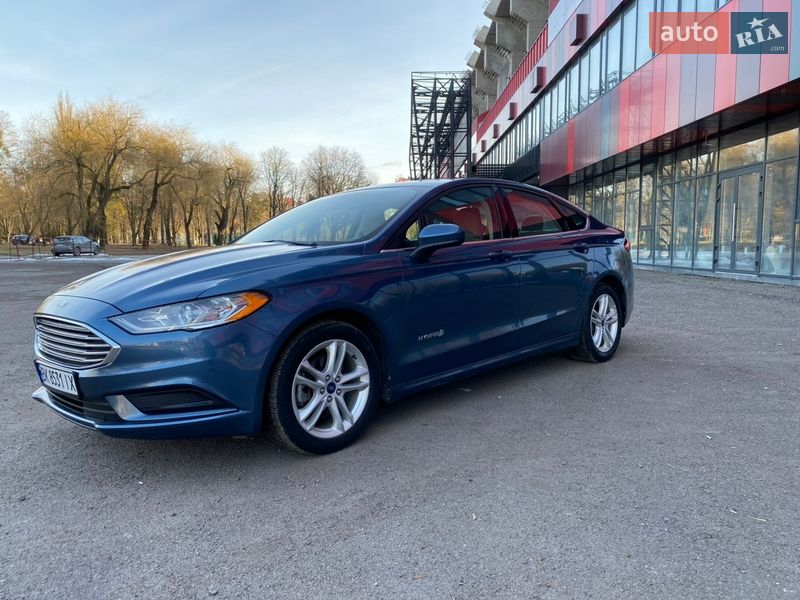 Седан Ford Fusion 2018 в Рівному