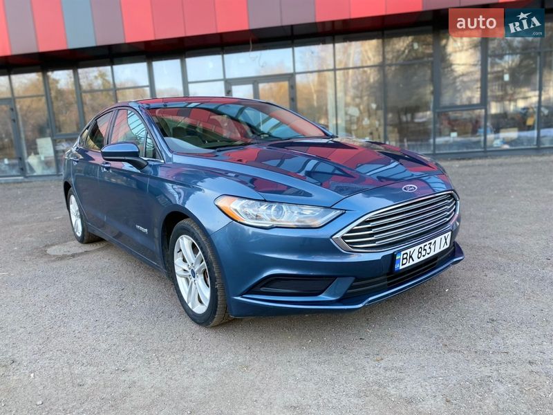 Седан Ford Fusion 2018 в Рівному