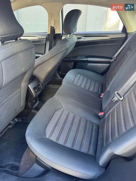 Седан Ford Fusion 2019 в Львове