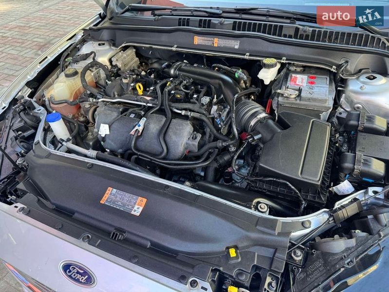 Седан Ford Fusion 2019 в Львове