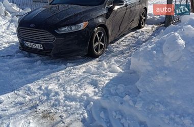 Седан Ford Fusion 2015 в Шептицькому