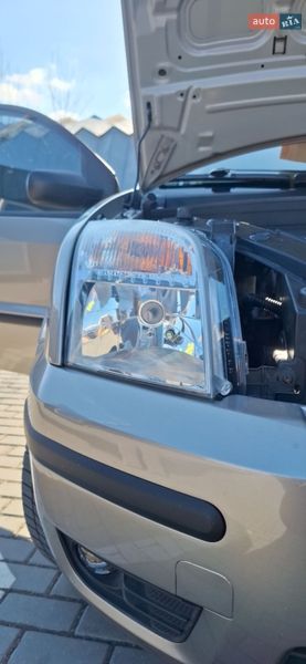 Хэтчбек Ford Fusion 2004 в Черкассах