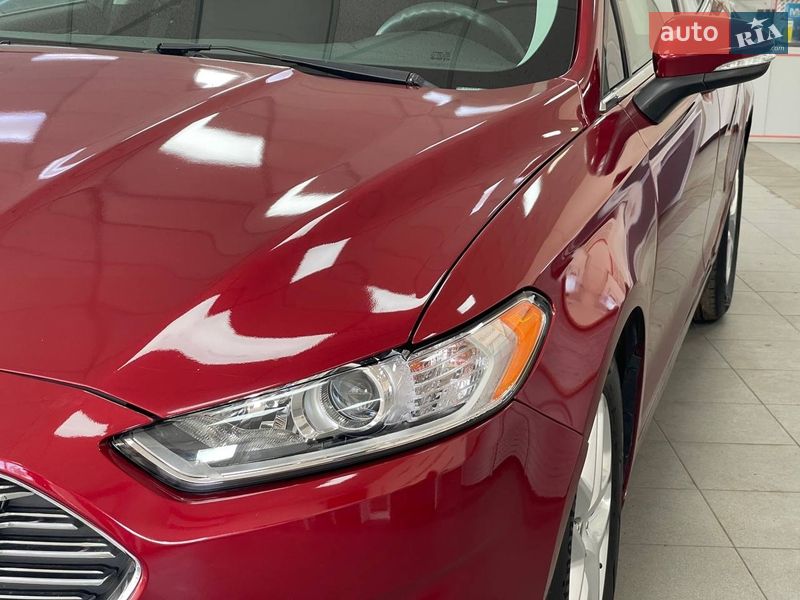 Седан Ford Fusion 2015 в Киеве