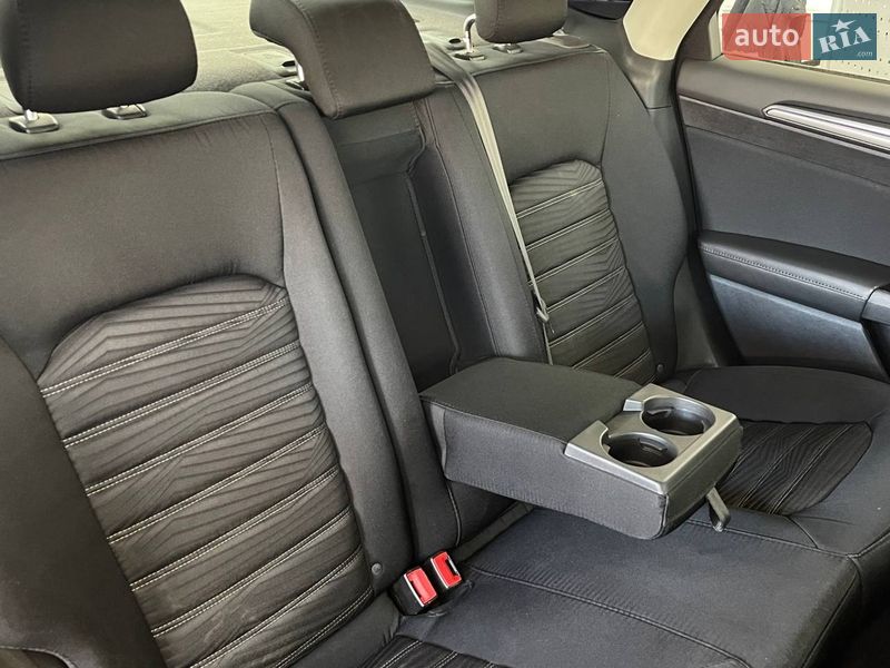 Седан Ford Fusion 2015 в Киеве